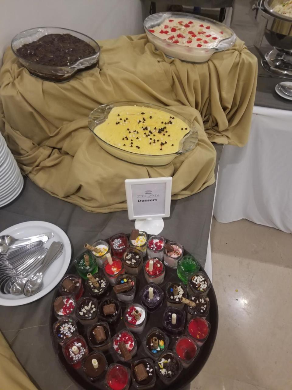 Zifan Hotel & Suites Karacsi Kültér fotó