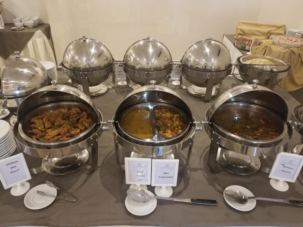 Zifan Hotel & Suites Karacsi Kültér fotó